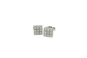 Orecchini quadrati in oro bianco con pavé di diamanti