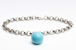 Bubble collection Silver rolò bracelet with turquoise paste pendant.